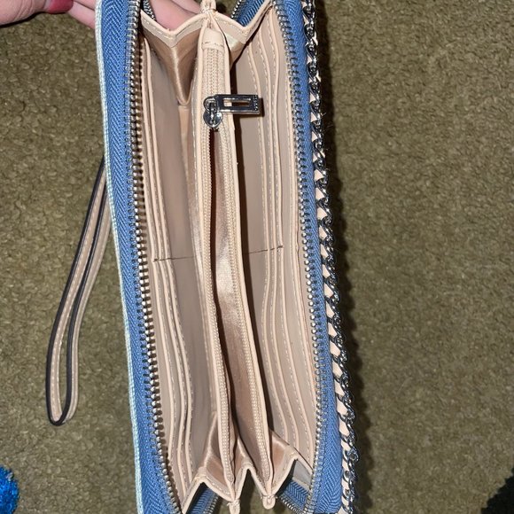 Guess Blue and Tan Wallet - Picture 3 of 4